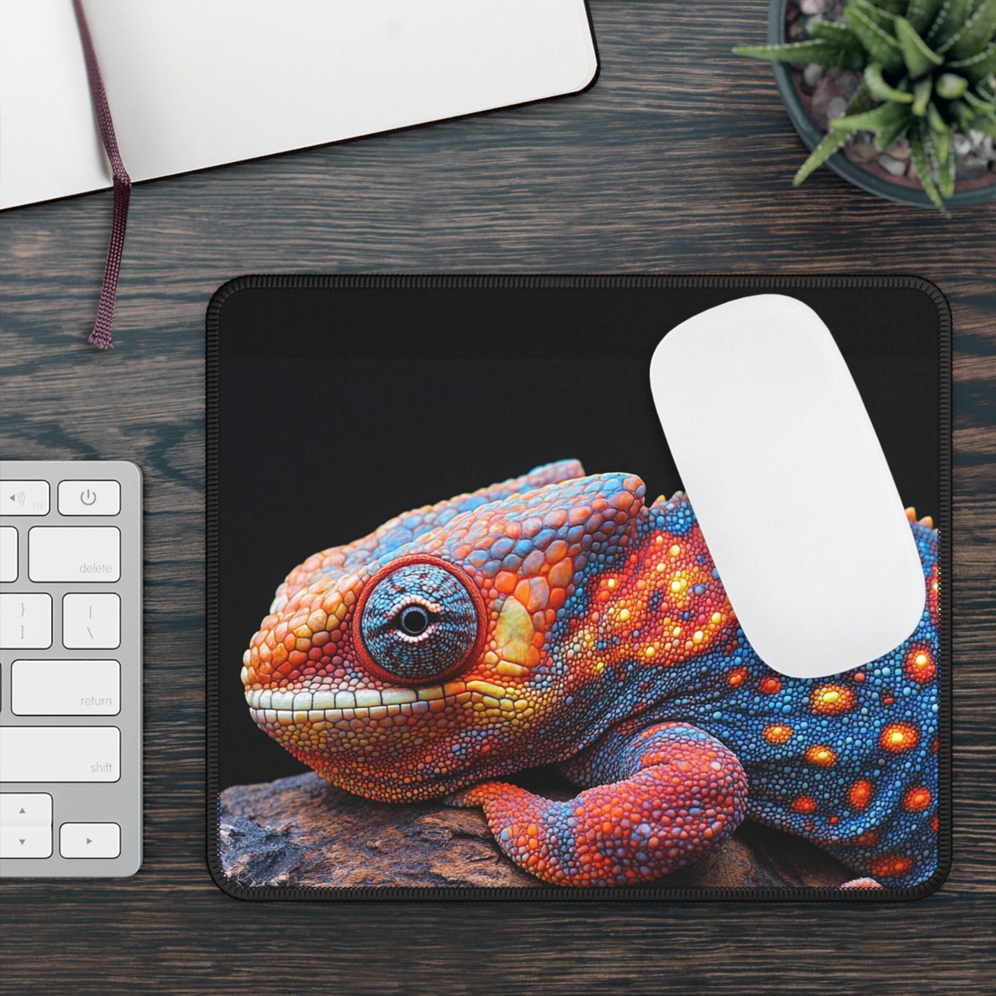 Karma Chameleon - Gaming Mouse Pad